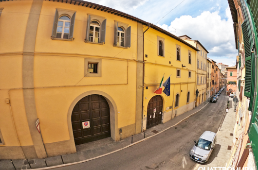 Strada vista dalla finestra